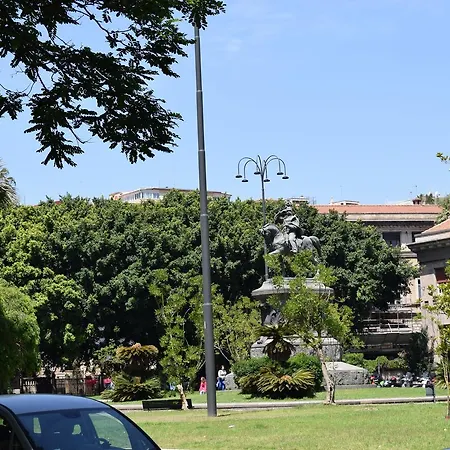 Oda ve Kahvaltı Il Cortiletto Di Piazza Verga *