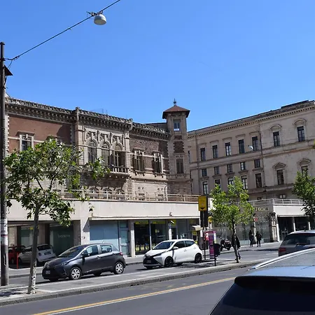 Oda ve Kahvaltı Il Cortiletto Di Piazza Verga