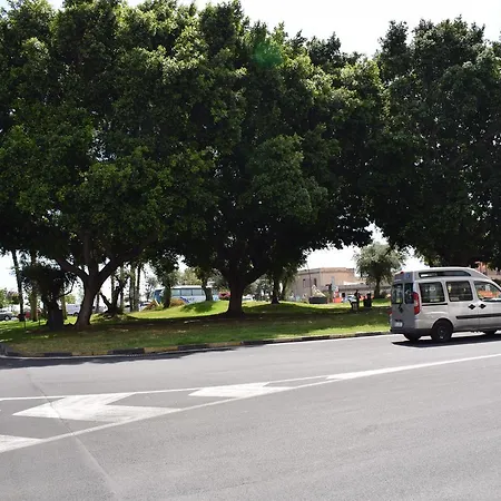 Oda ve Kahvaltı Il Cortiletto Di Piazza Verga Katanya